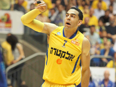 דייויד בלו, קולע בחיוך (אלן שיבר)