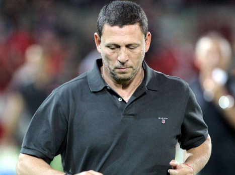 משלים את הפאזל. ניר קלינגר (אלן שיבר)