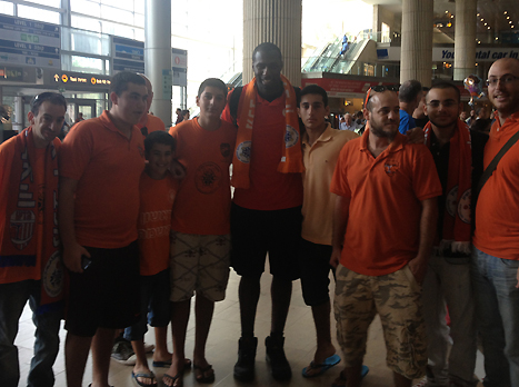 יום כתום. רייט ואוהדי מכבי ראשל"צ