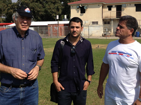 ישתלב גם בבוגרים? כהן עם כץ ואפרים גבאי