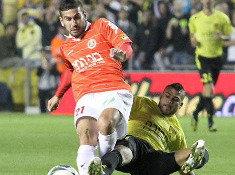 מויאל מול הפועל ת"א. לא שמע הערות גזעניות (קובי אליהו, וואלה)