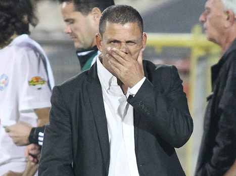 נשאר די לבד. קלינגר (צילום: יוסי שקל)