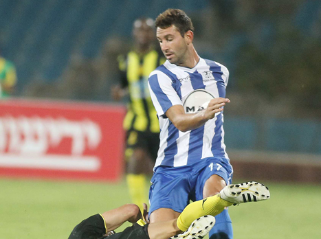 פישביין. הפועל פ"ת בפסגה (אלן שיבר)