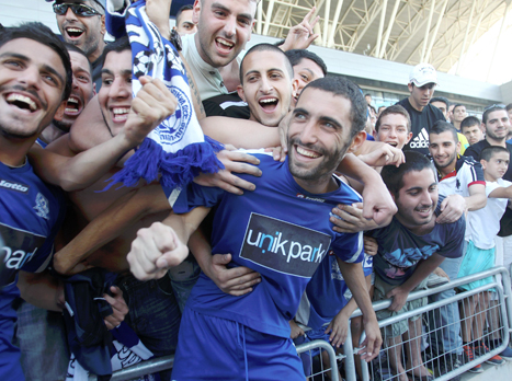 ליגת העל קרובה מתמיד. עומר גולן והאוהדים (אלן שיבר)