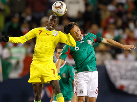לאמין במדי סנגל. אות הפתיחה לקיץ (gettyimages)