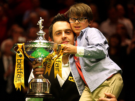 אוסאליבן, הבן וחבר מוכר (GETTYIMAGES)