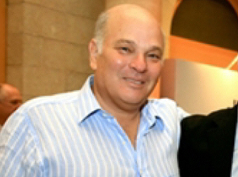 פוגל, ישיב בחיוב? (אלן שיבר)