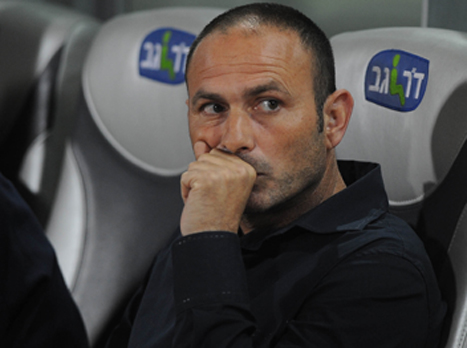 עובר לנוער? איוניר (ניר בוקסנבאום)