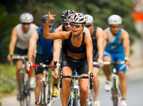 יש אליפות, בלי תודות למשרד הספורט (איגוד הטריאתלון, צלם אותי)