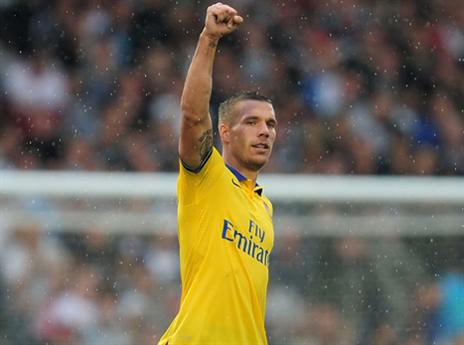 פודולסקי חוגג צמד וניצחון ראשון העונה (gettyimages)