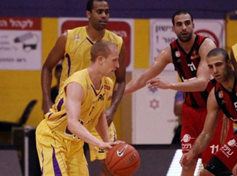 זאק רוזן. הפעם ישחק עם י-ם..