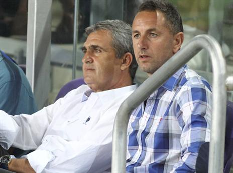 מרגיע את האווירה. אמסלם