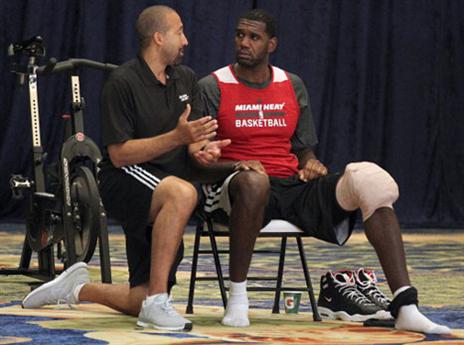 לא יודעים מה איתכם, אותנו כמות הקרח על הברך מלחיצה. אודן (GETTYIMAEGS)