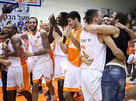 לא מפסיקים לנצח. שחקני נס ציונה (אתר המנהלת)