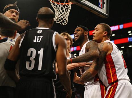 ערב עצבני לקינג ג'יימס