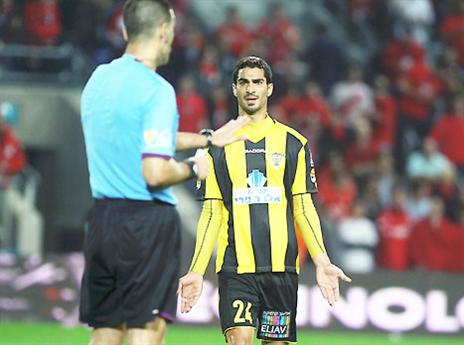 פפיר שרק לפנדל גבולי, קריאף מחפש הסבר (אלן שיבר)