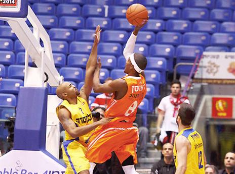 שון דאוסן, אתלט מרשים (אלן שיבר)