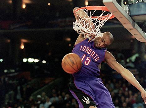 עם היד בתוך הטבעת. הטבעה בלתי נשכחת של קרטר (gettyimages)