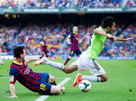 מסי גם עושה הגנה לפעמים