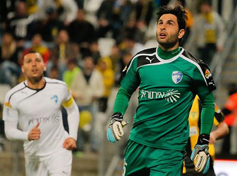 חיימוב. מוסיף כל כך הרבה בטחון לחלק האחורי של ק"ש (אנג'ו גוש ג'יני)