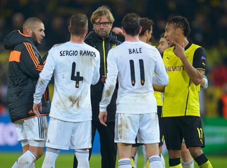 על מה הם מדברים שם? (gettyimages)