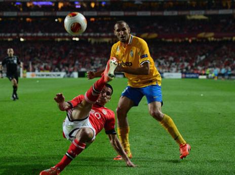 קרב אמיתי על המגרש (gettyimages)