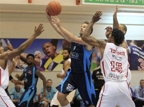 ברקוביץ' ביער של ידיים (אלן שיבר)