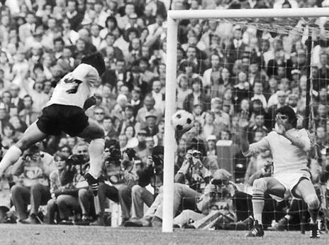 בלי כפפות, בלי חשבון (gettyimages)