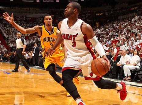 ווייד, סייע לג'יימס עם 23 נקודות (GETTYIMAGES)