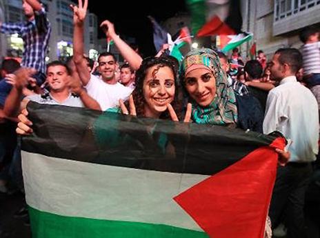 אבל לחגיגות כבר הצטרפו אלפים (GETTYIMAGES)