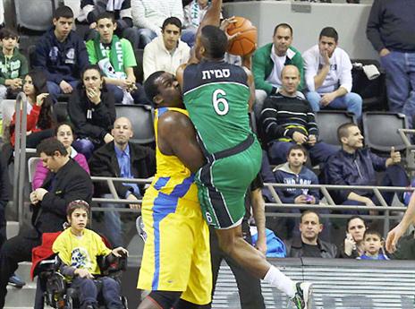 דונטה סמית'. "יוצא מן הכלל" (אלן שיבר)