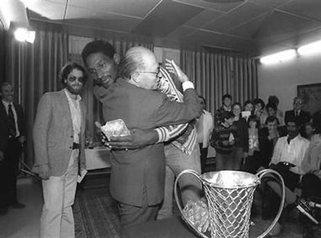 והיו גביעים ישנים