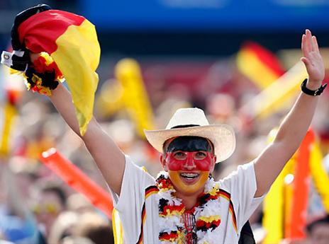 היציעים חוגגים את המשחק הגדול (gettyimages)