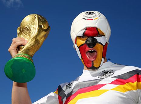 הגביע המוזהב חוזר הביתה (GETTYIMAGES)