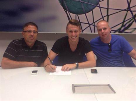 סגור, נעול וחתום