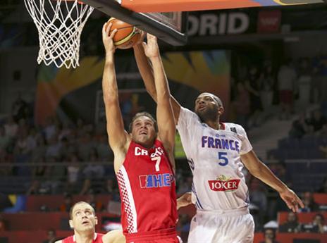 האגרסיביות של צרפת הכריעה (FIBA)