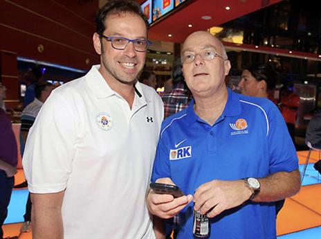 המאמן הלאומי. אדלשטיין עם דרוקר (אלן שיבר)