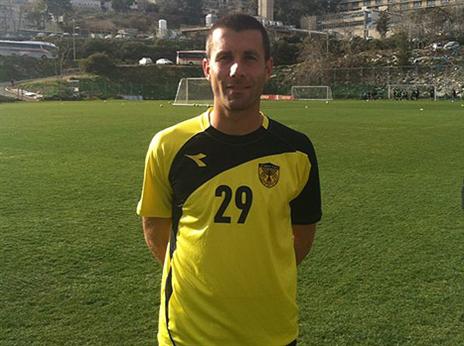 הפך ברגע לצהוב-שחור