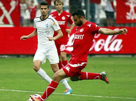 חוזר הביתה. רן יצחק (אלן שיבר)