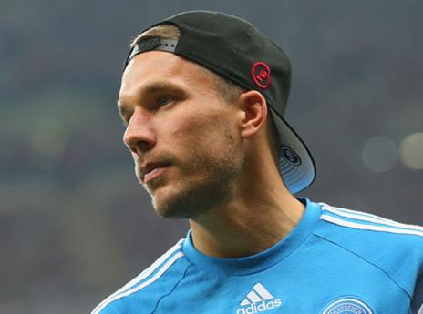 והנה פודולסקי במראה אזרחי