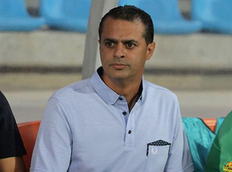 חרזי מנער את השחקנים שלו (צילום: יוסי שקל)