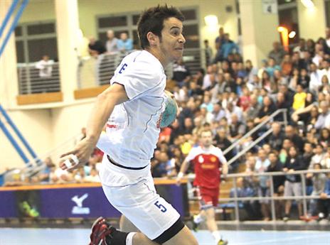 קודם איסלנד, אחר כך סרביה (צילום: צחי וייס)