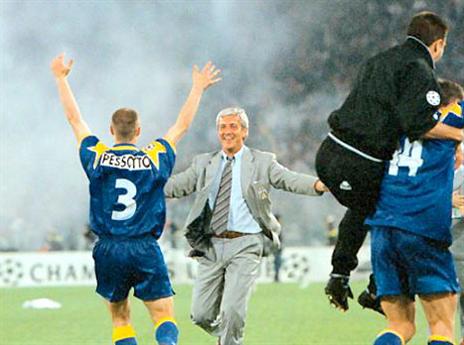 עוד רגע ענק. ליפי וגביע האלופות ב-1996 (gettyimages)