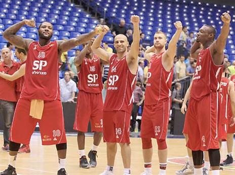 ניצחון מתוק ואדום במיוחד (צילום: אלן שיבר)