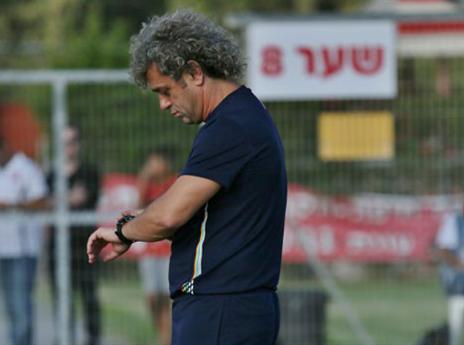 עטר. ניצחון על מוליכת הטבלה (רמי כהן שמאלי)