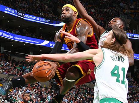 לברון. אקרובט השטחים (getty)