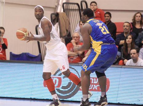 גם סופו היה בגן נר (צילום: אלן שיבר)