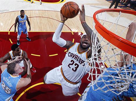 ג'יימס. יתקן מול הספרס? (Getty)