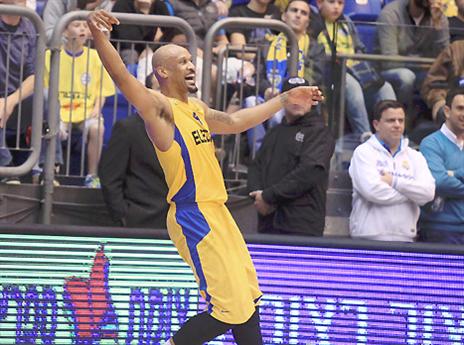 יום גדול שלו עם 22 נקודות (אלן שיבר)