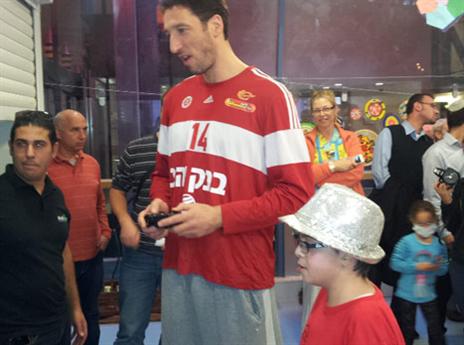 גרין, הגיע להדסה